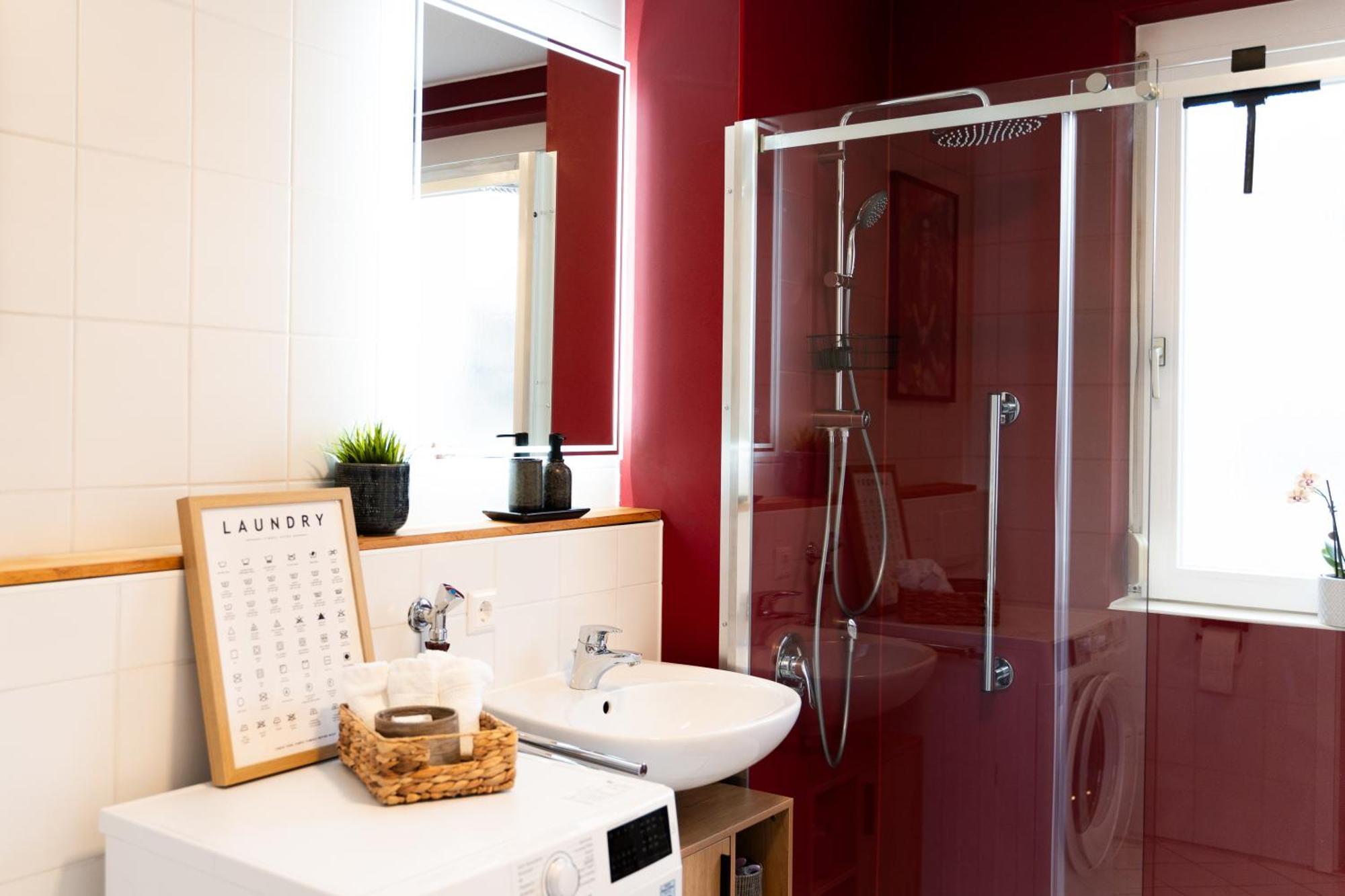 Lubu Stay Central, Cozy, With Workspace And Parking Ludwigsbourg Extérieur photo