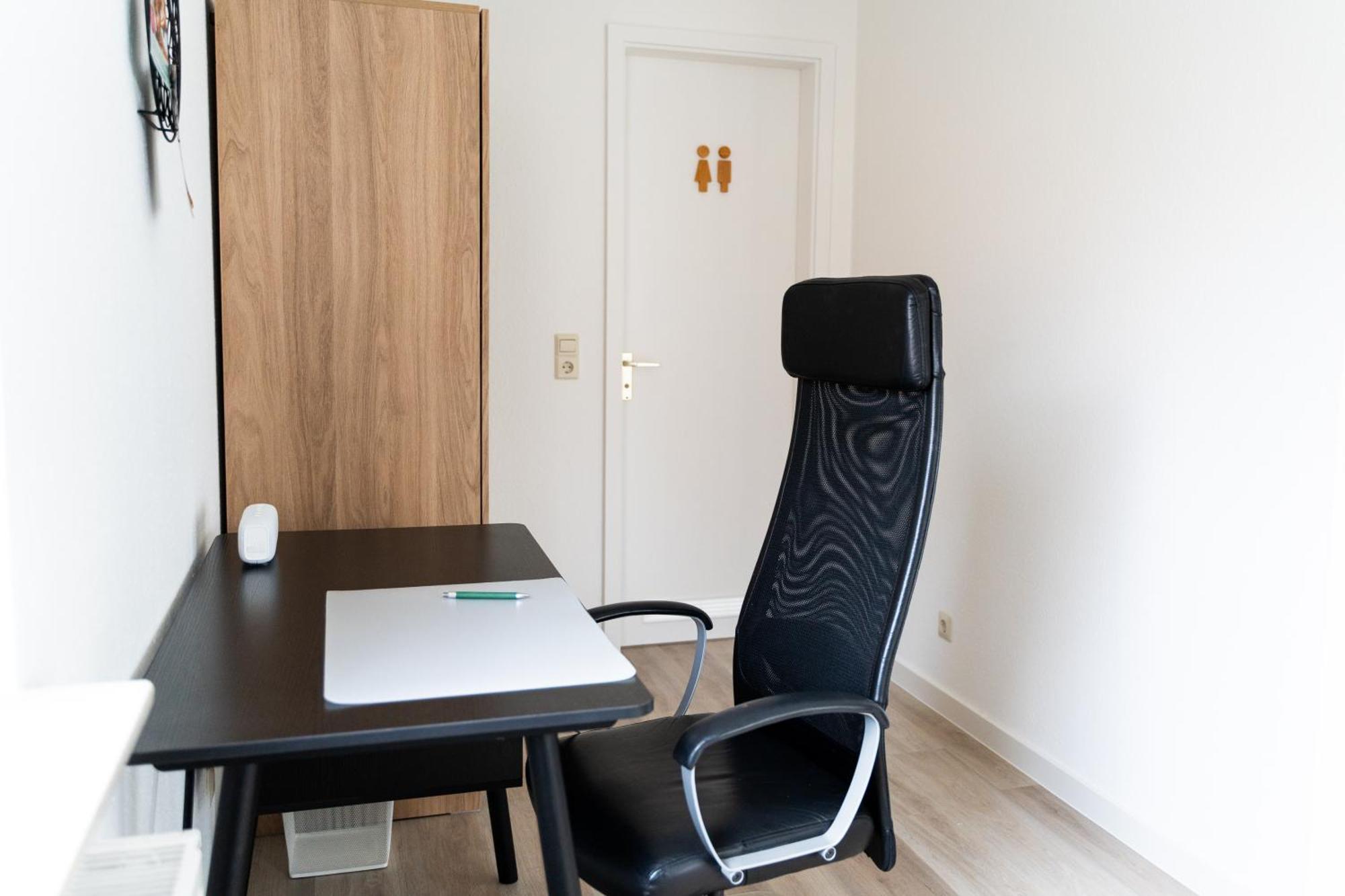 Lubu Stay Central, Cozy, With Workspace And Parking Ludwigsbourg Extérieur photo